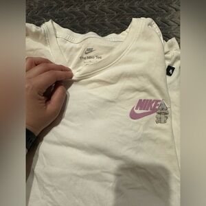 Men’s Nike shirt